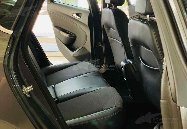 Opel Astra J Рестайлинг