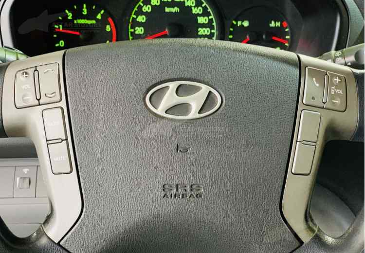 Hyundai Grand Starex I