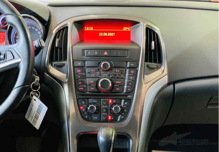 Opel Astra J Рестайлинг