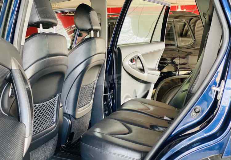 Toyota RAV4 III (XA30)