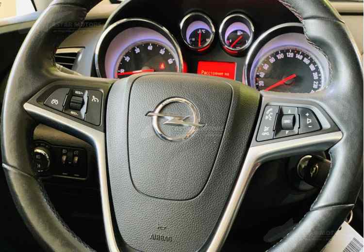 Opel Astra J Рестайлинг