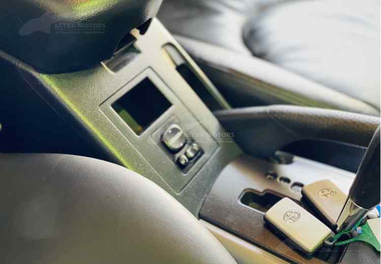 Toyota RAV4 III (XA30)