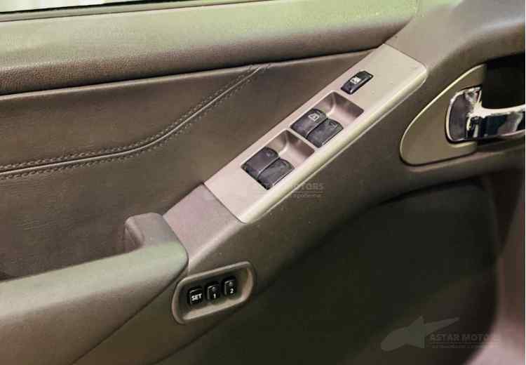 Nissan Pathfinder III