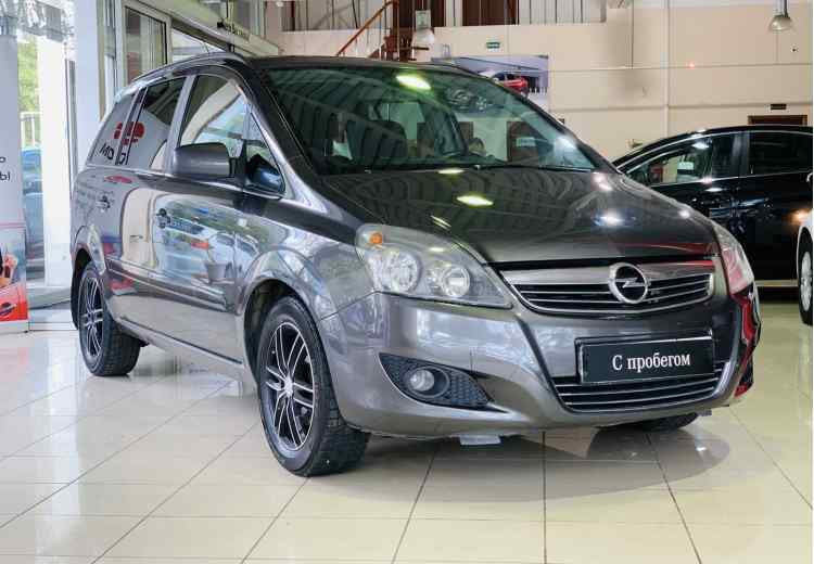 Opel Zafira B Рестайлинг