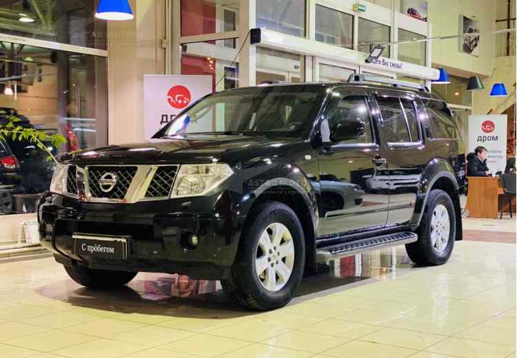Nissan Pathfinder III