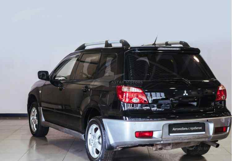 Mitsubishi Outlander II