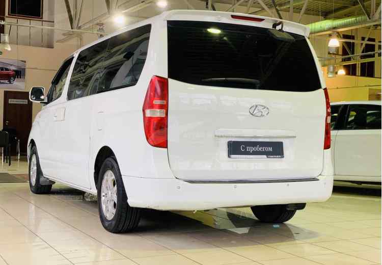 Hyundai Grand Starex I