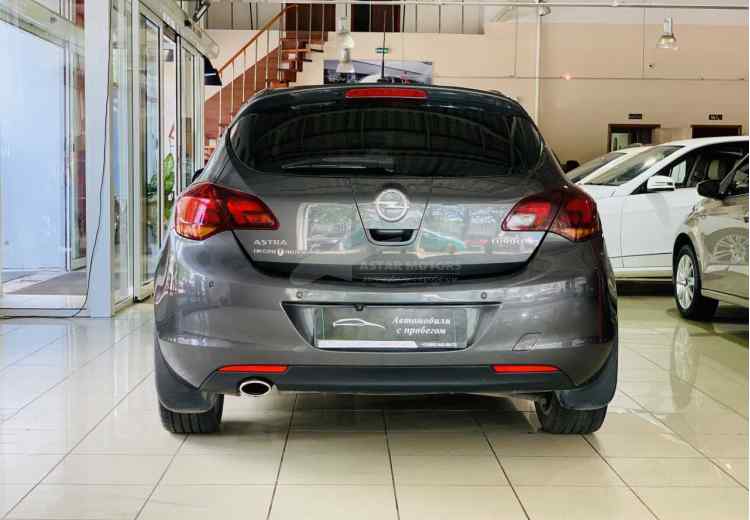 Opel Astra J Рестайлинг