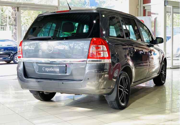 Opel Zafira B Рестайлинг