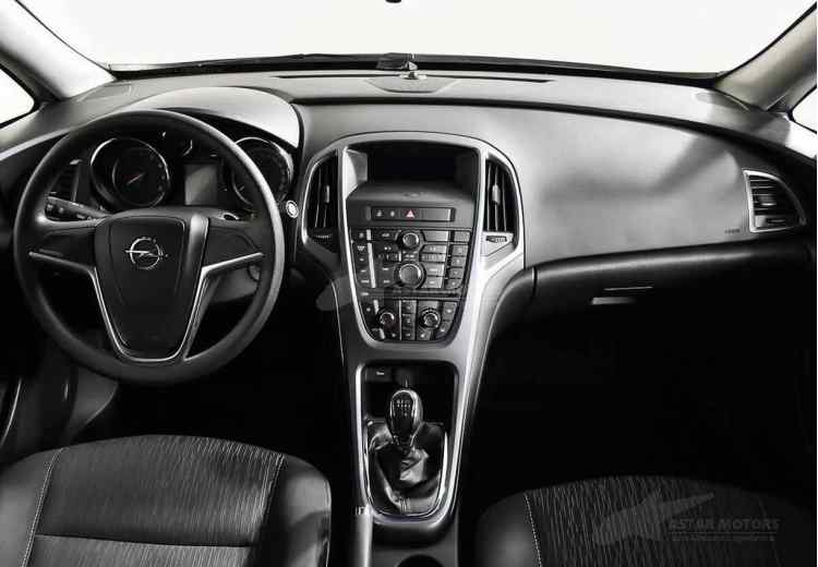 Opel Astra J Рестайлинг