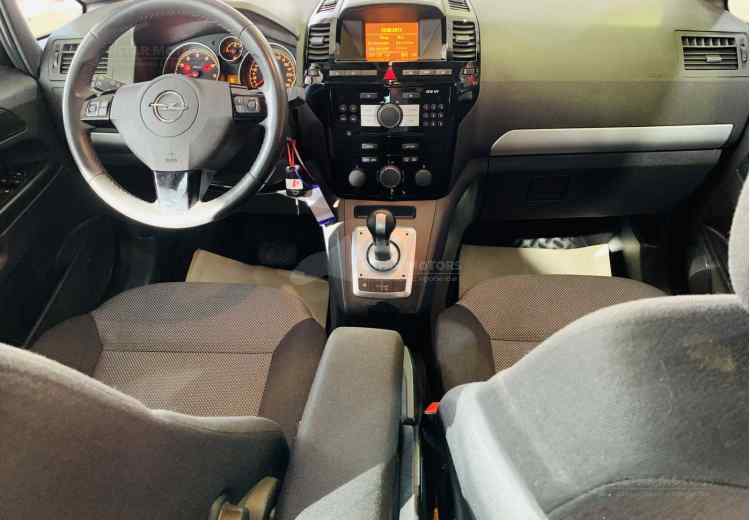 Opel Zafira B Рестайлинг