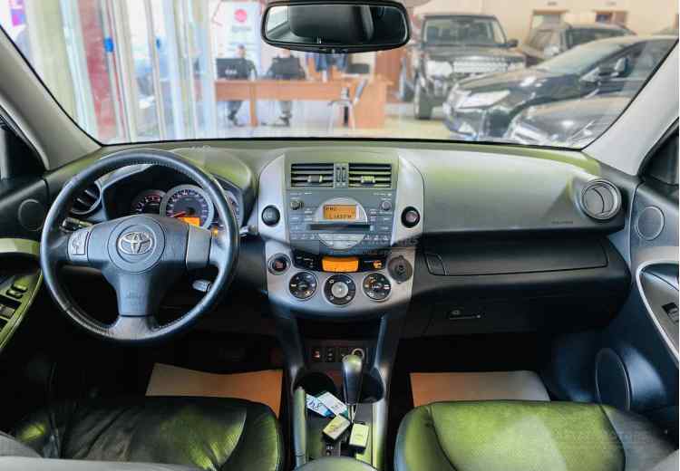 Toyota RAV4 III (XA30)