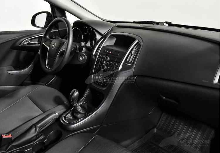 Opel Astra J Рестайлинг