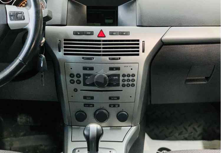 Opel Astra J Рестайлинг