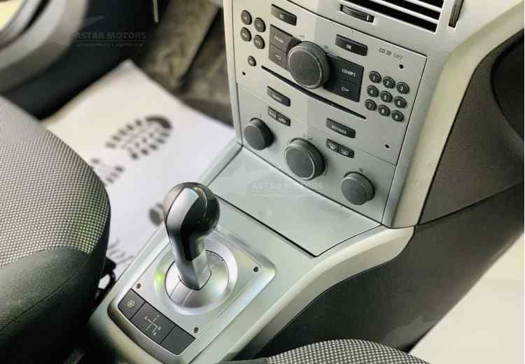 Opel Astra J Рестайлинг