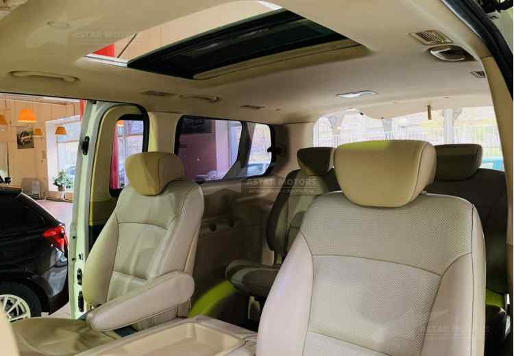 Hyundai Grand Starex I