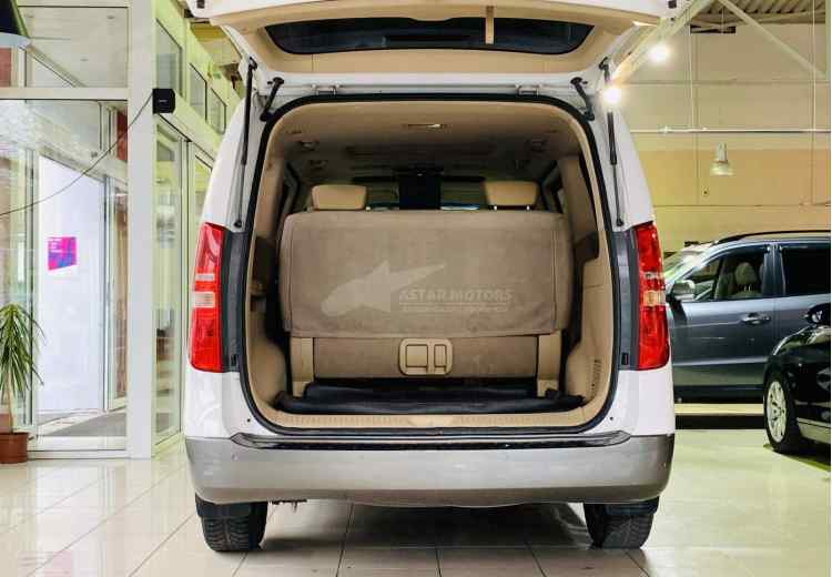 Hyundai Grand Starex I