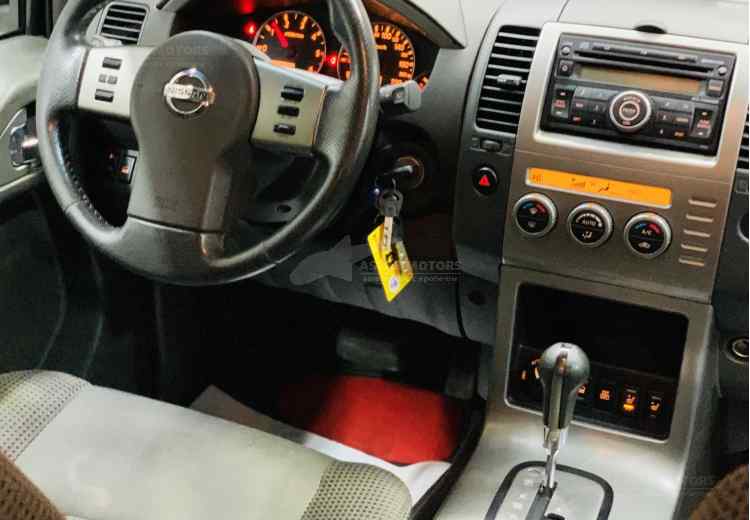 Nissan Pathfinder III