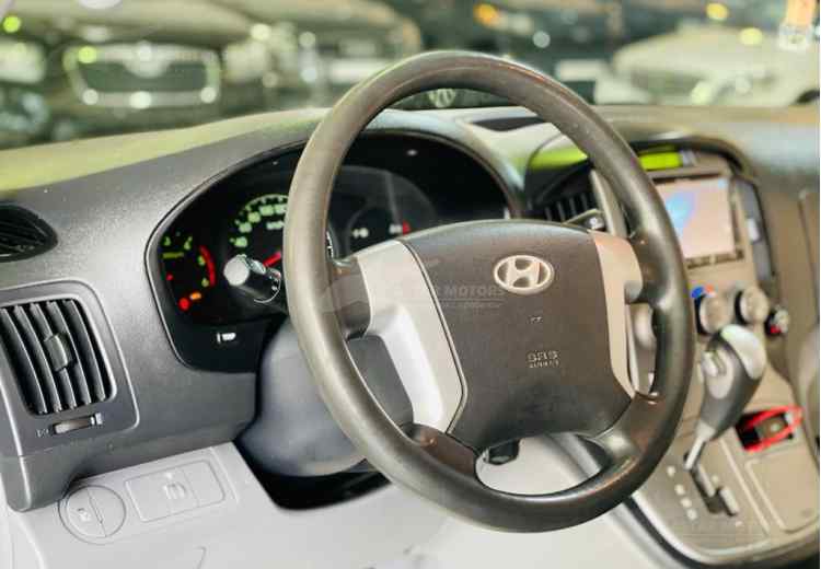 Hyundai Grand Starex I