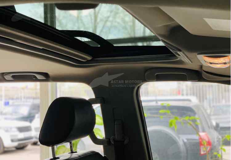 Nissan Pathfinder IV