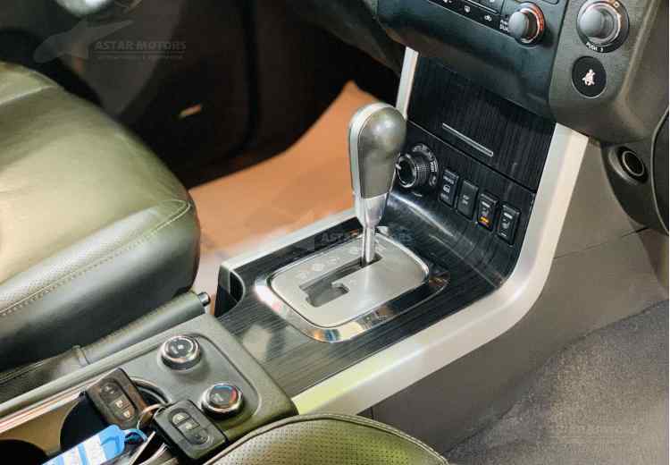 Nissan Pathfinder IV