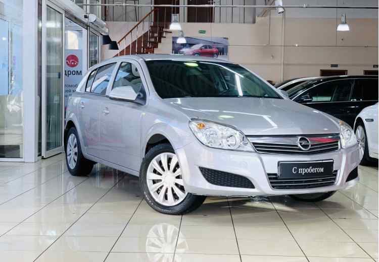 Opel Astra J Рестайлинг