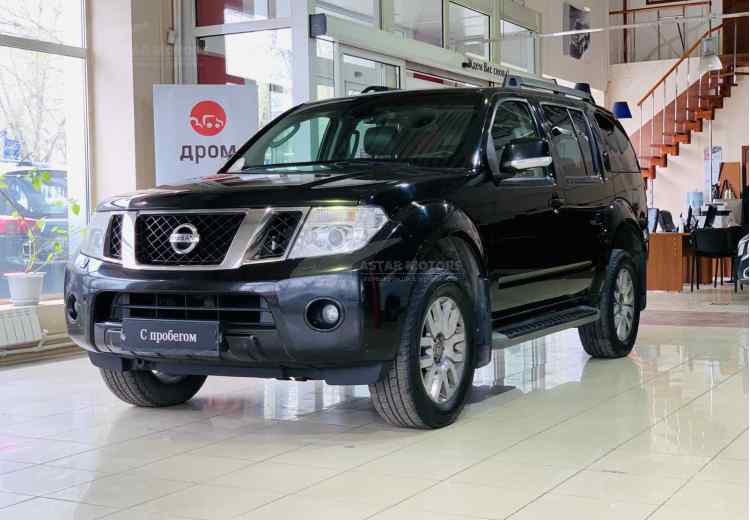 Nissan Pathfinder IV
