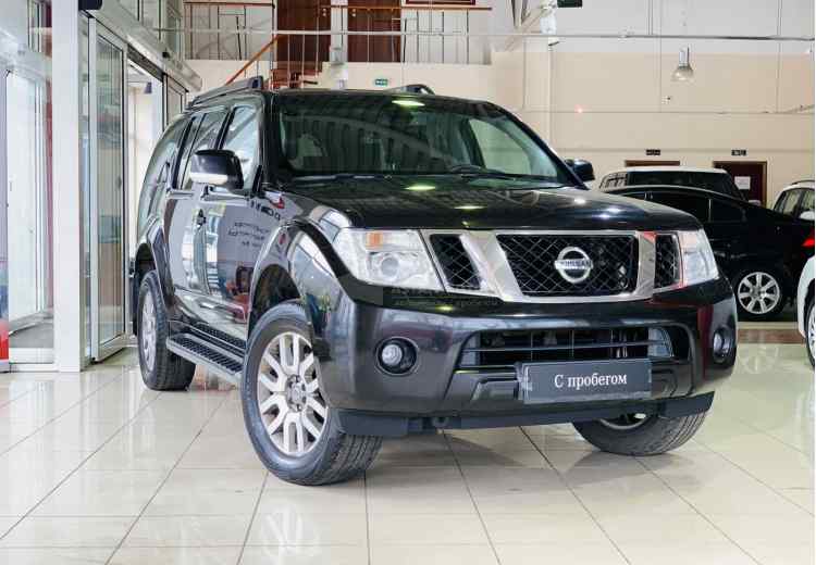 Nissan Pathfinder IV