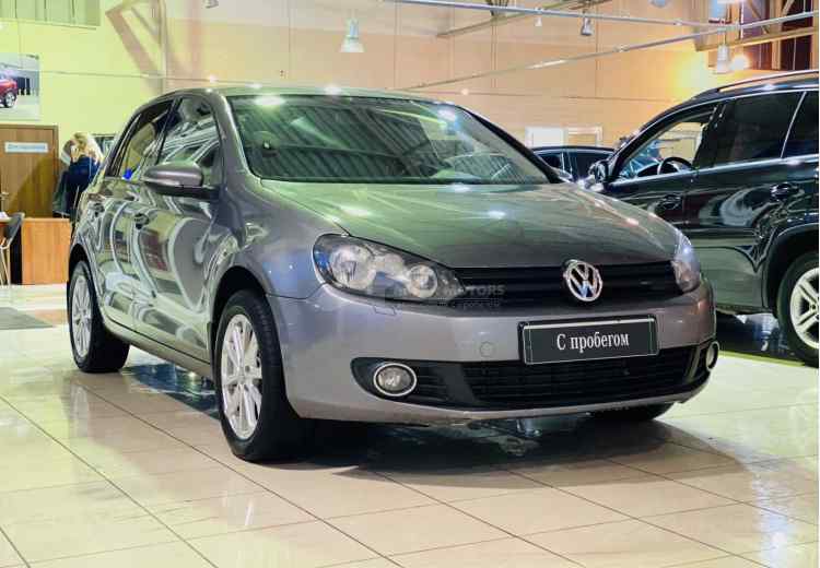 Volkswagen Golf VI