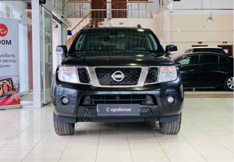 Nissan Pathfinder IV