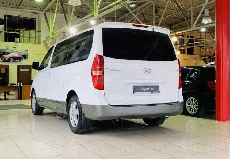 Hyundai Grand Starex I