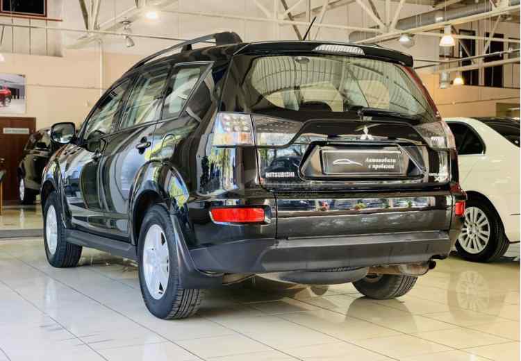 Mitsubishi Outlander III