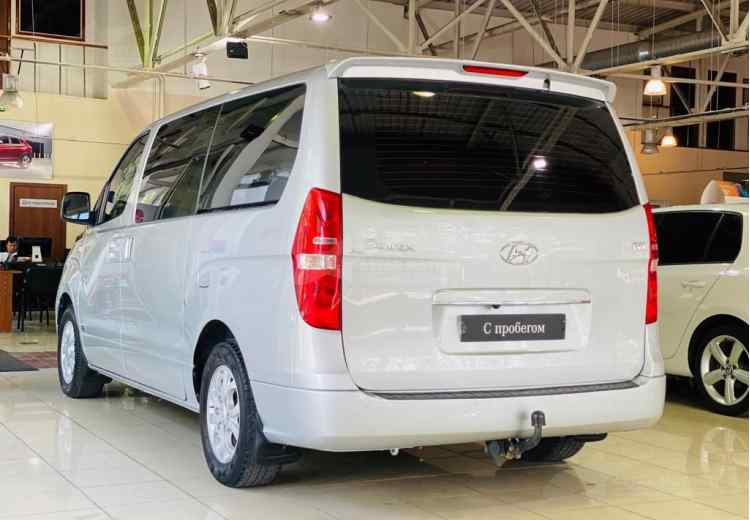 Hyundai Grand Starex I