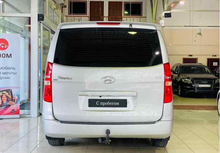 Hyundai Grand Starex I