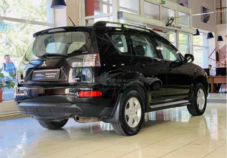 Mitsubishi Outlander III