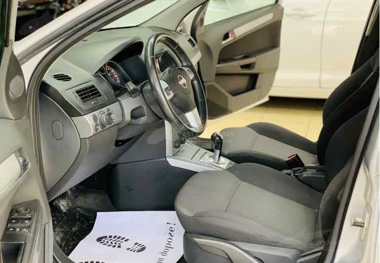 Opel Astra J Рестайлинг