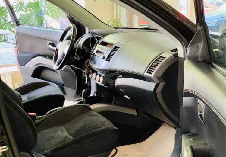 Mitsubishi Outlander III