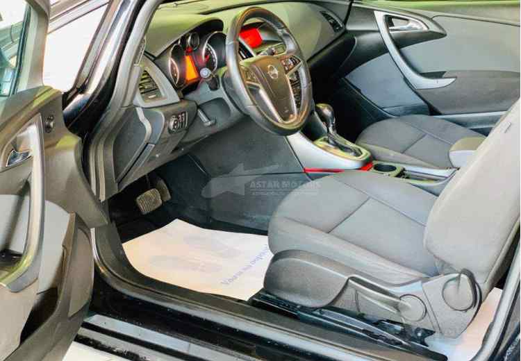 Opel Astra J Рестайлинг