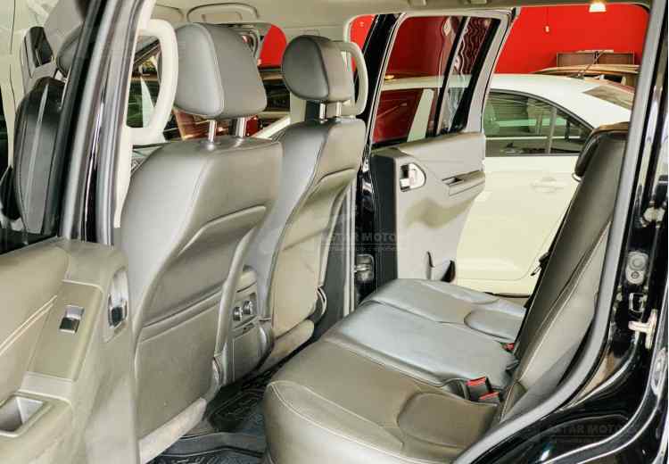 Nissan Pathfinder IV