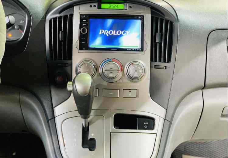 Hyundai Grand Starex I