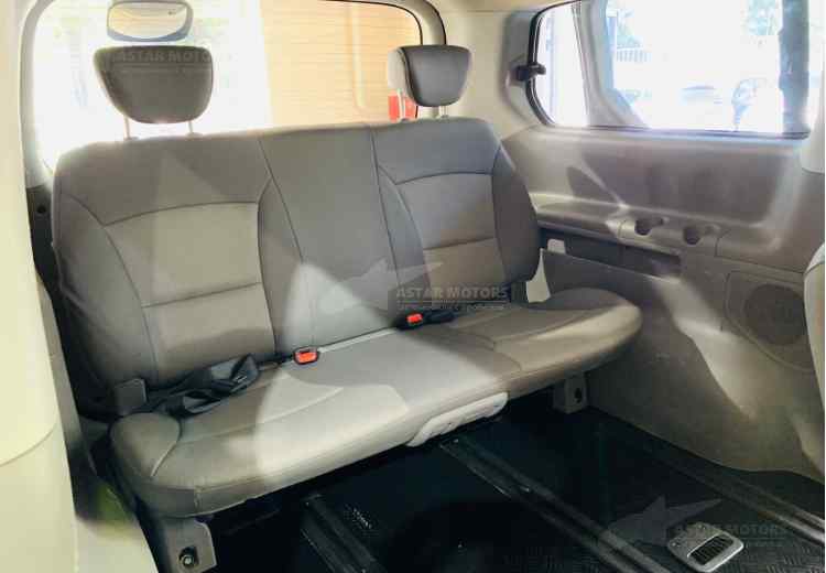 Hyundai Grand Starex I