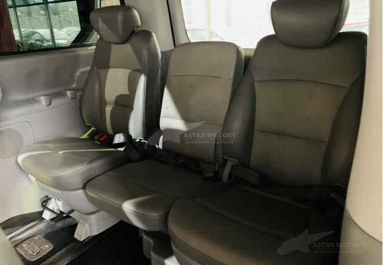 Hyundai Grand Starex I