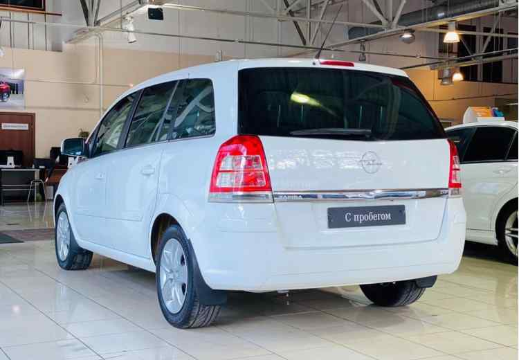 Opel Zafira B Рестайлинг