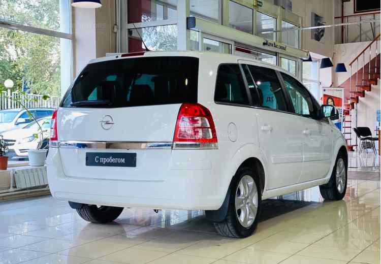 Opel Zafira B Рестайлинг