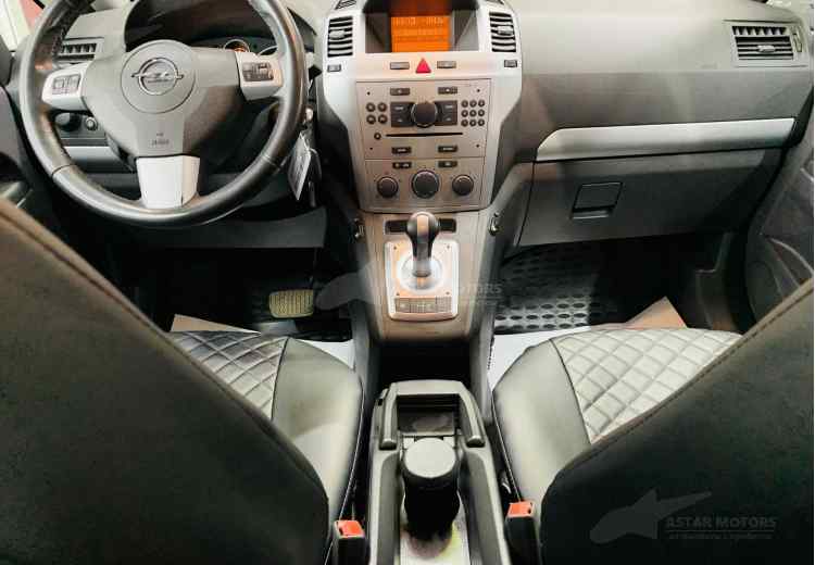 Opel Zafira B Рестайлинг