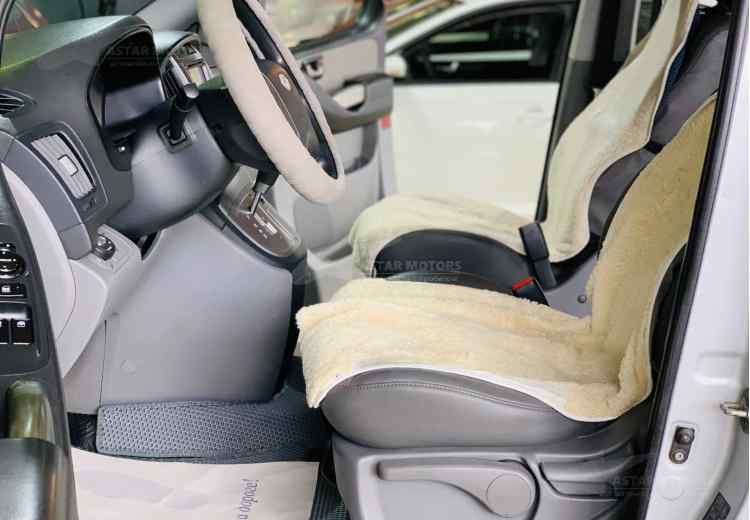 Hyundai Grand Starex I