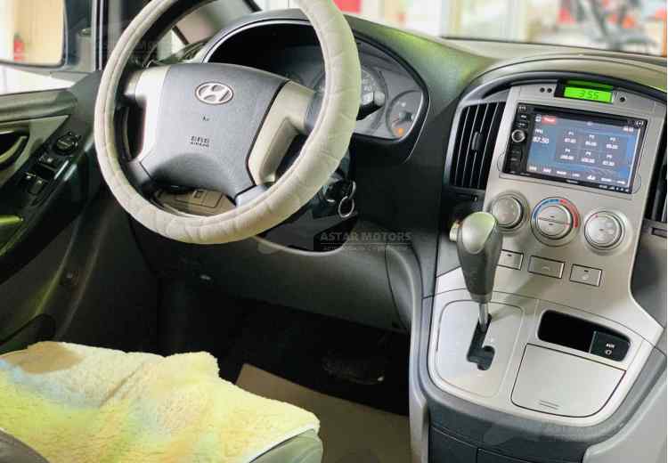 Hyundai Grand Starex I