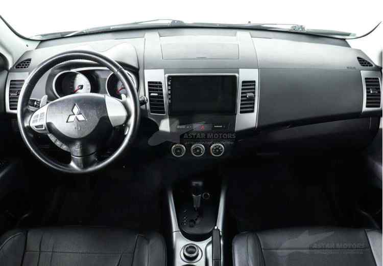 Mitsubishi Outlander II