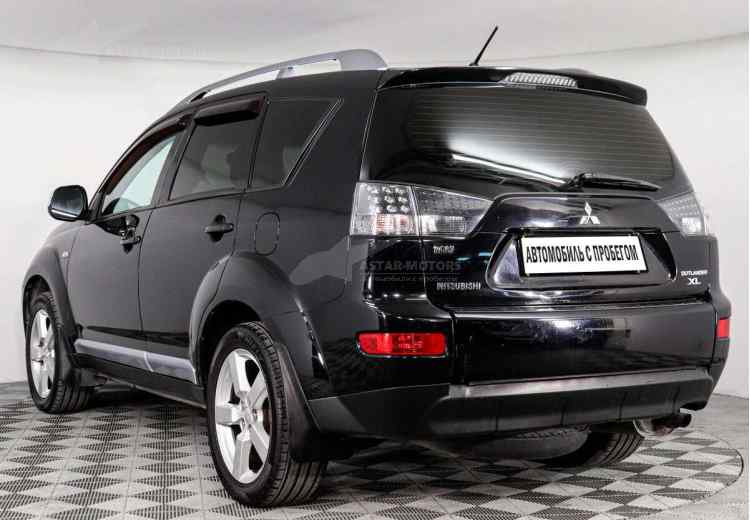 Mitsubishi Outlander II