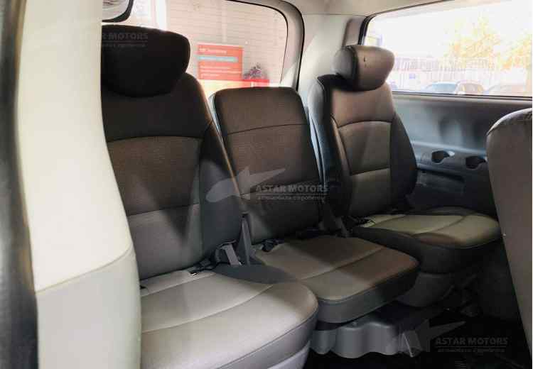 Hyundai Grand Starex I